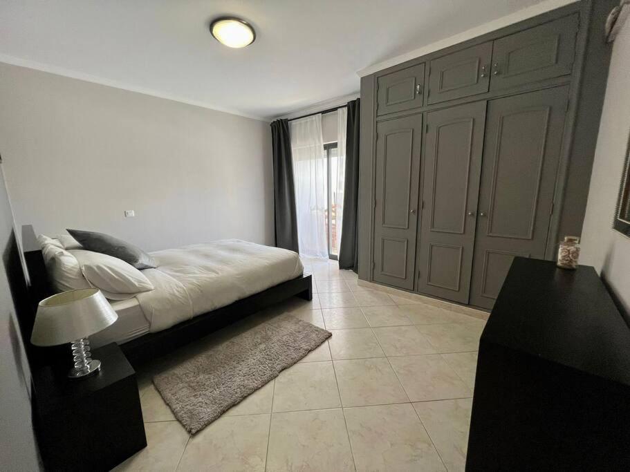 Luxury Modern Beach Apartment Quarteira Exteriör bild
