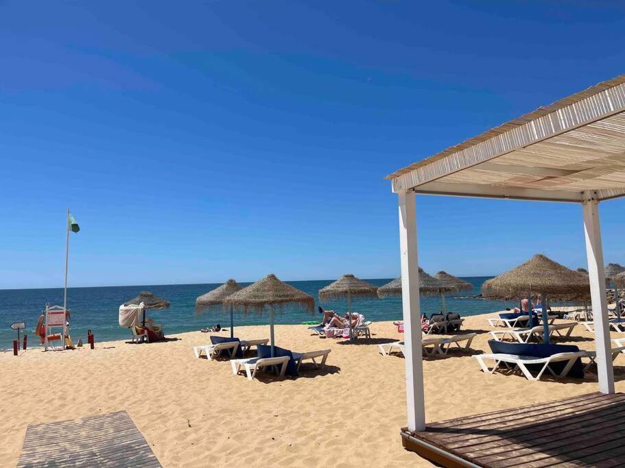 Luxury Modern Beach Apartment Quarteira Exteriör bild